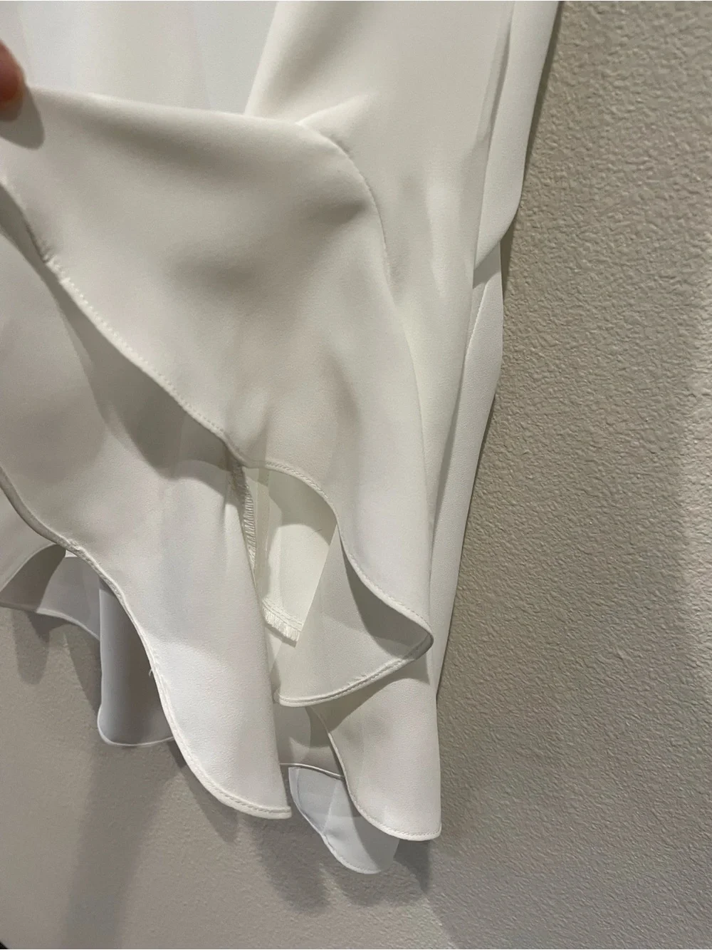 Vince Camuto White V-Neck Ruffle Sleeve Blouse - Picture 6 of 10